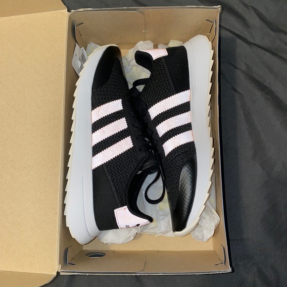 Adidas FLB Runner - Picture 3 of 4